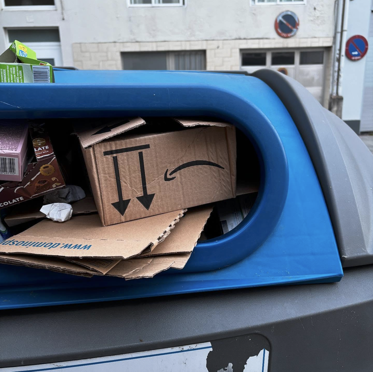 amazon-sad