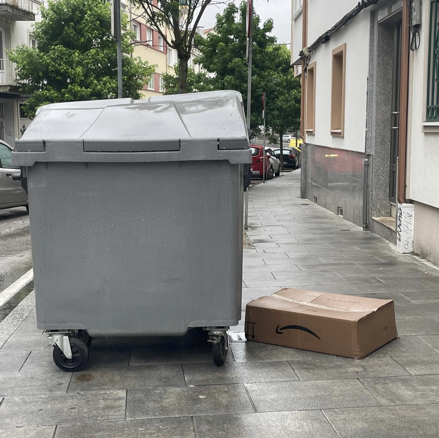 amazon-sad