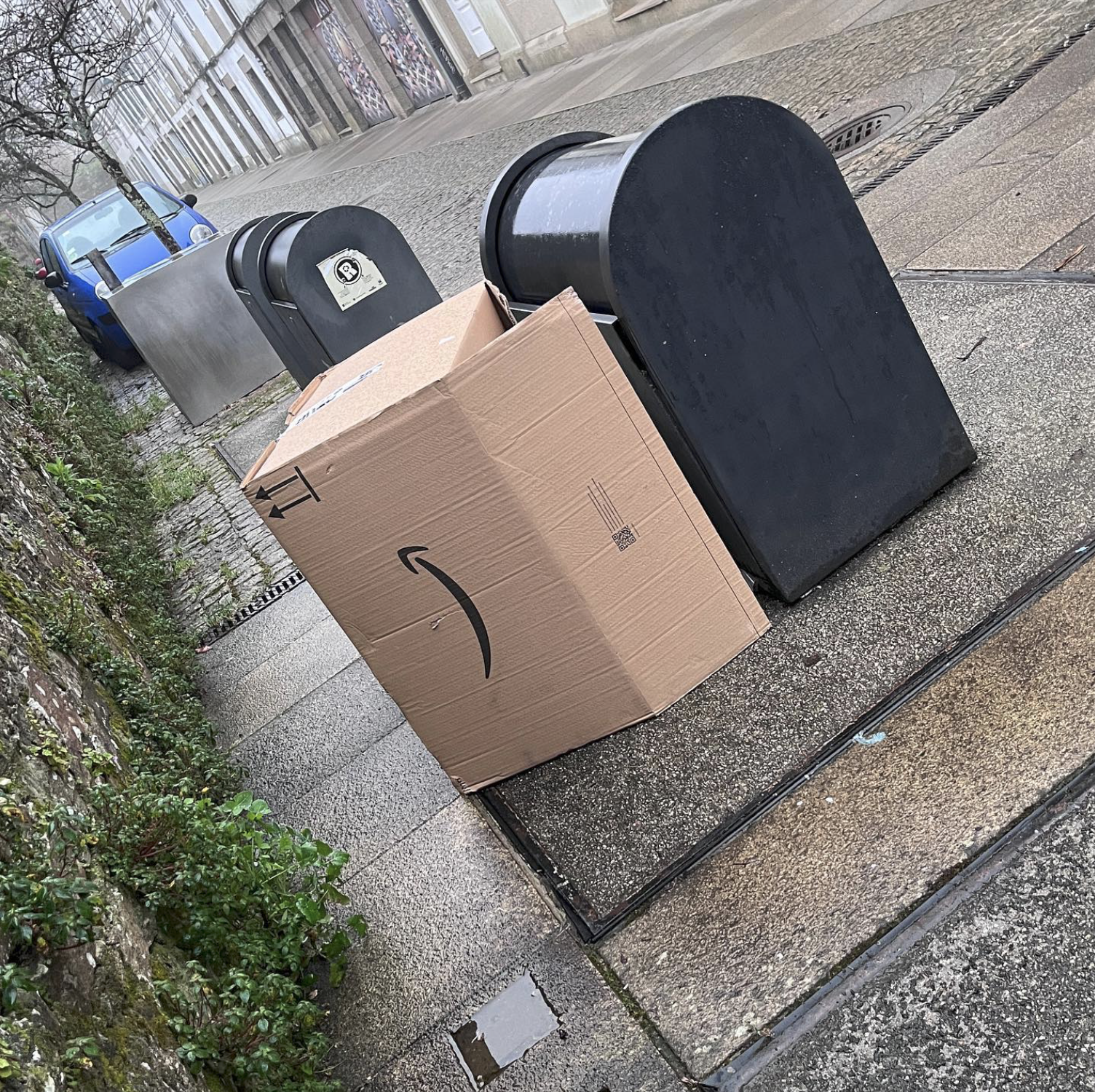 amazon-sad