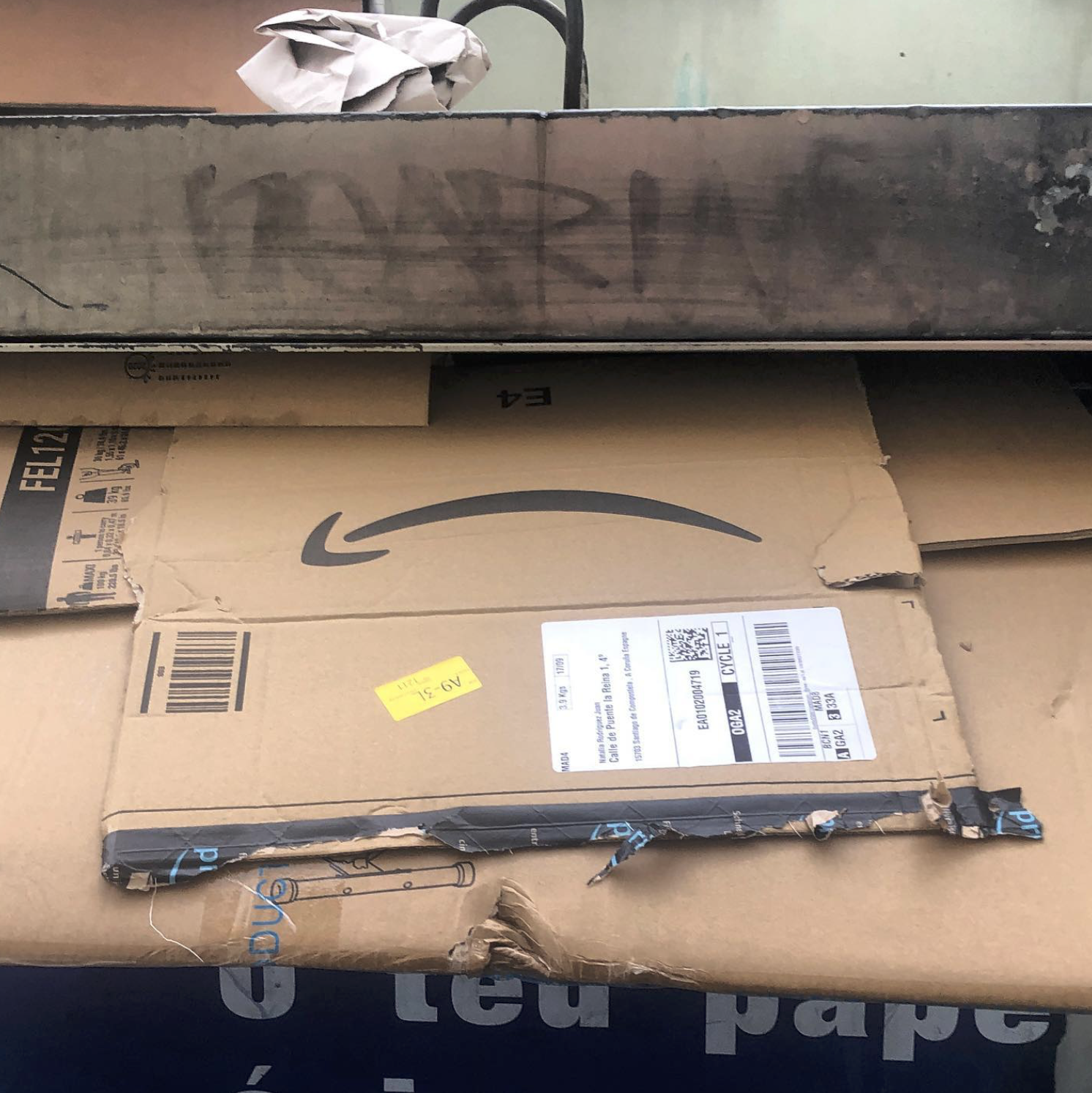amazon-sad