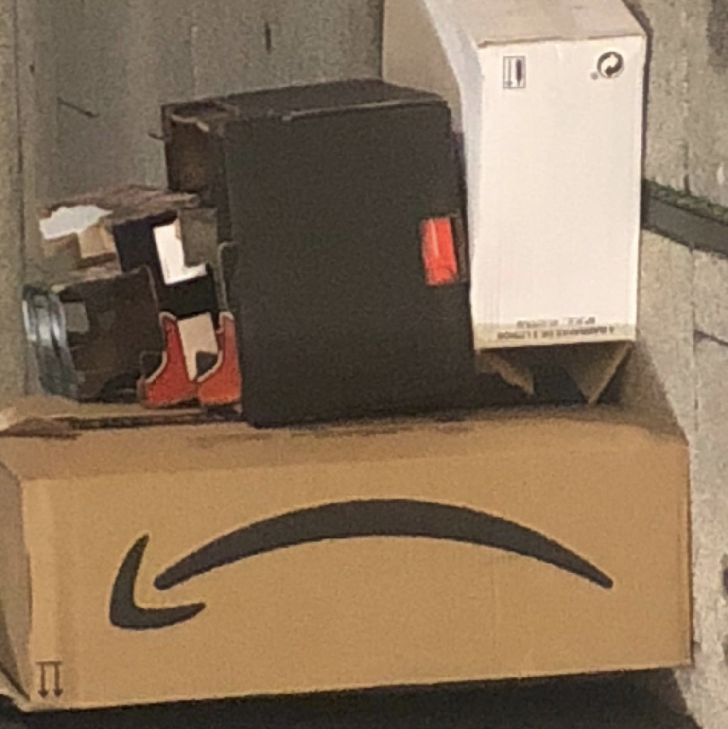 amazon-sad